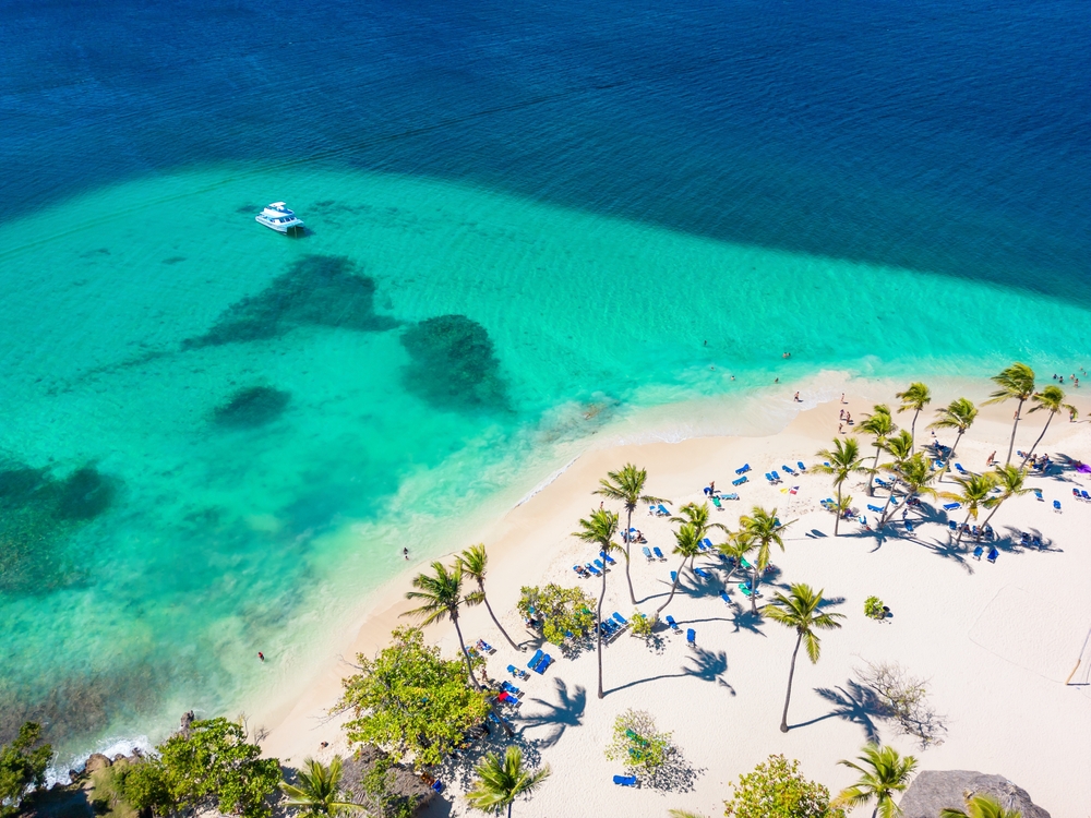 Caribbean. Discover the 2025/26 Caribbean yacht charter outlook—pricing, demand, top islands, and booking insights for the upcoming winter season.